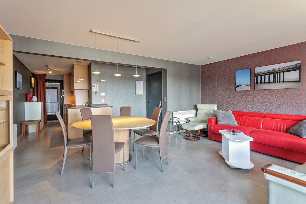 Apartment in Blankenberge Near Tennis Club