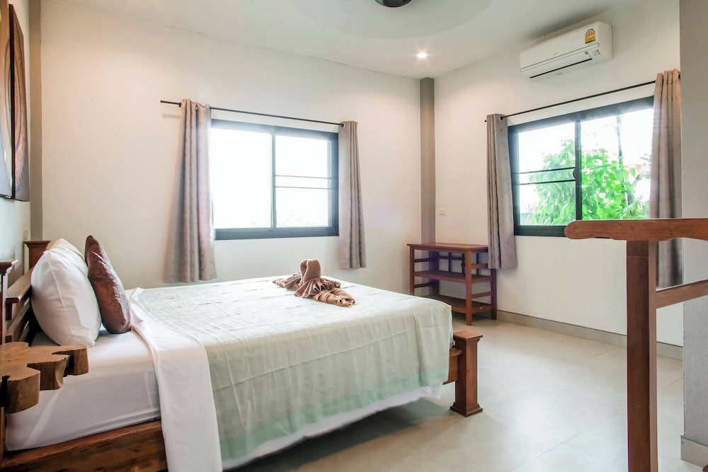 Jaccuzi House 5 pl 200 m From a Beautiful Beach