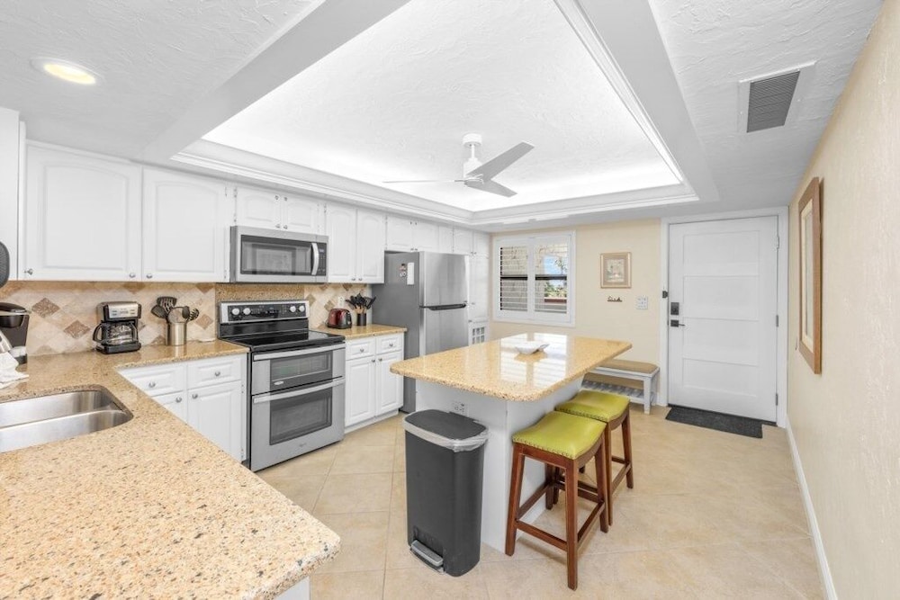 Pointe Santo B31 2 Bedroom Condo