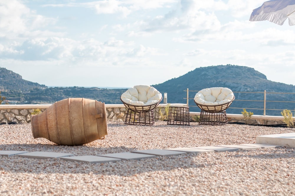 Francis & Gregorys Luxury Villas