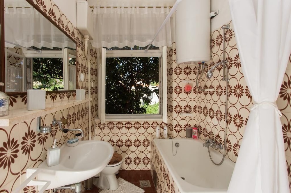Ploce Apartments - Jelena