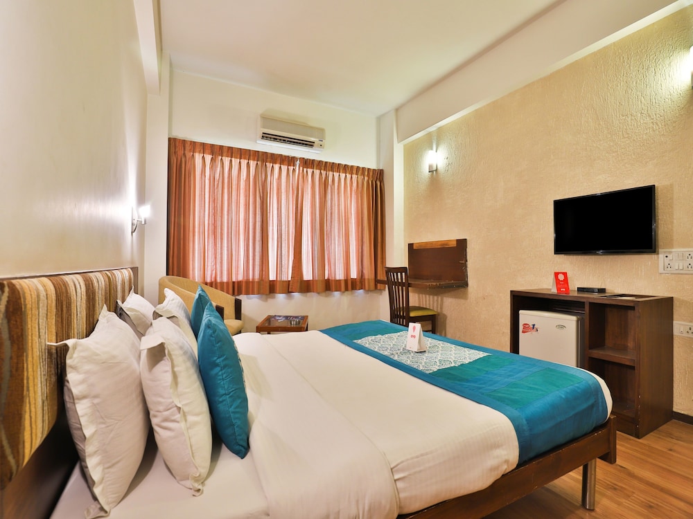 OYO 12945 Hotel President