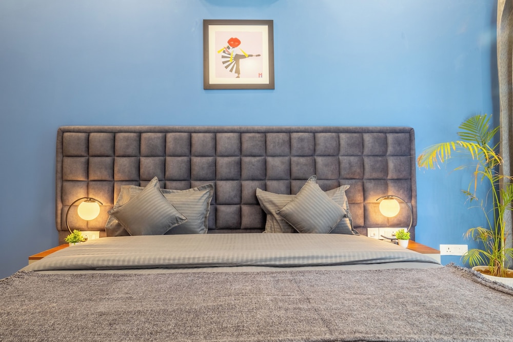 Housr Lotus Villas Sector 28 DLF Phase 4