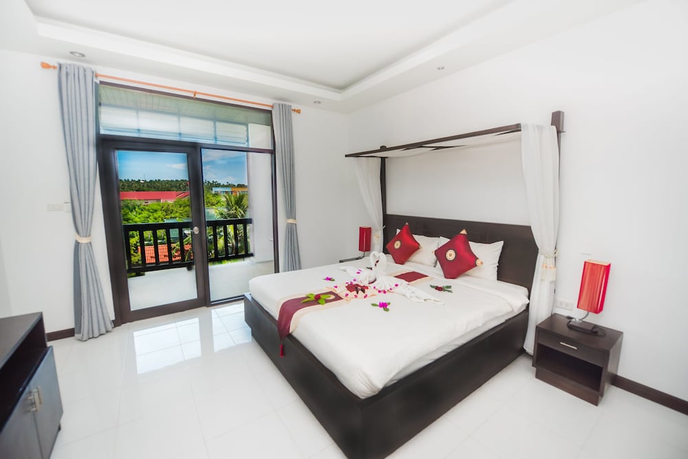 Phuket Monaburi Boutique Hotel