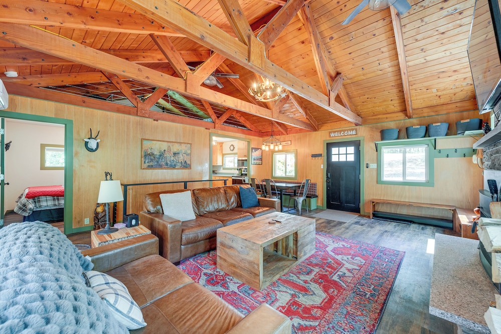 Lake Access, Mtn Views: 'cooks Cabin' in Kamas!