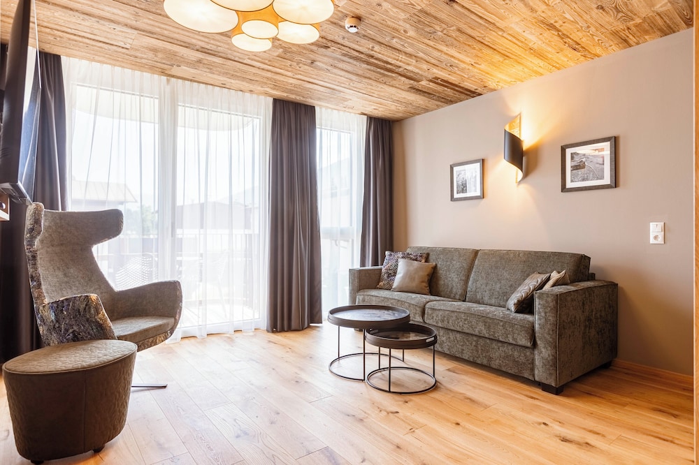 Zillertal Suites Fügen by ALPS RESORTS