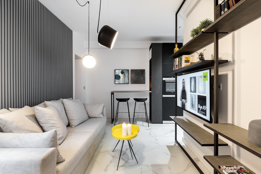 Elysan Urban Stays