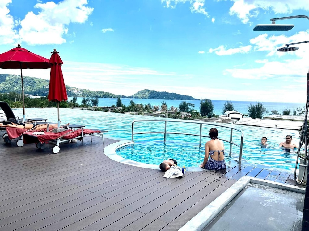 Studio Apartments With Shared Pool Near