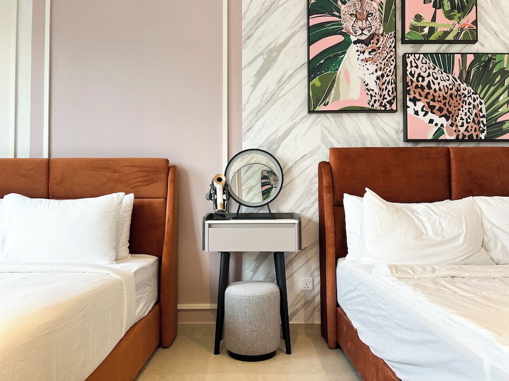 The Paxtonz by Manhattan Group