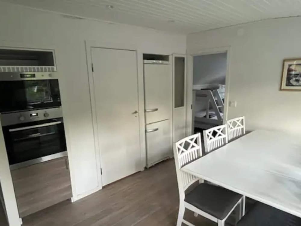 5 Star Holiday Home in Mollosund