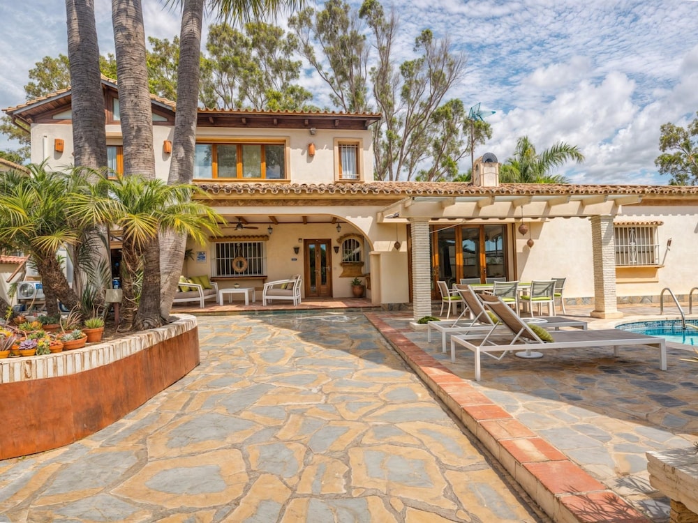 Villa Luna in Estepona