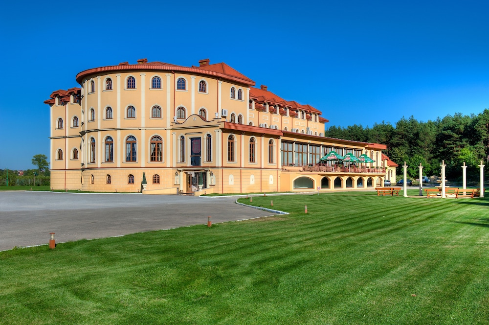 Hotel Królewski - Image 1