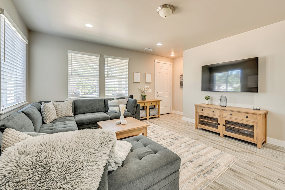 Family-friendly Flagstaff Home Near Hiking Trails!
