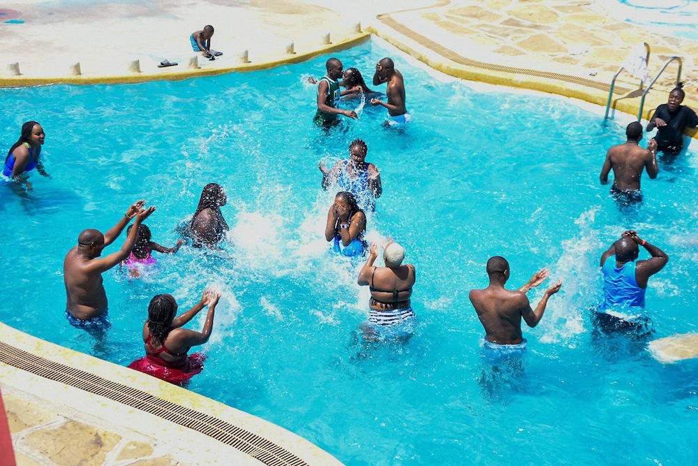 Enchipai Campsite and Cottages