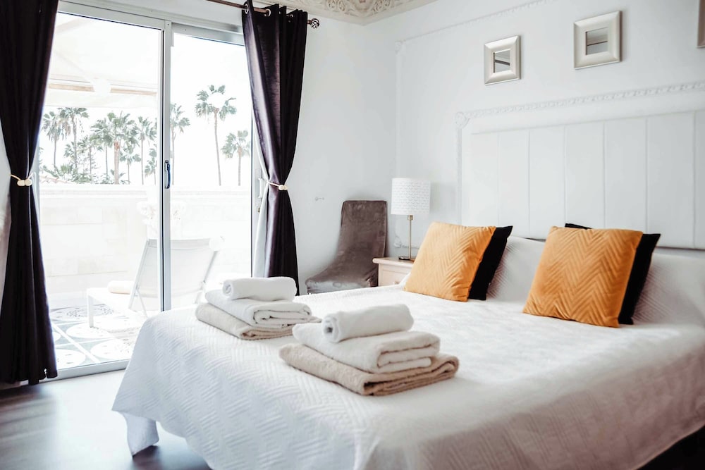 Casa Bliss