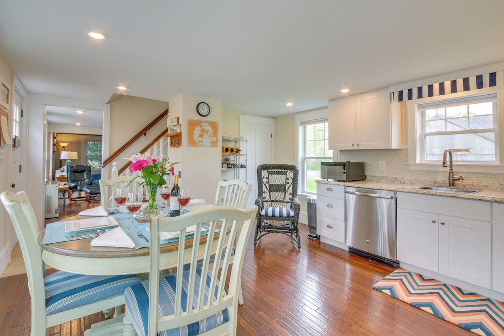 Rockland Home w/ Deck 5 Mins to Historic Downtown!, photo 10