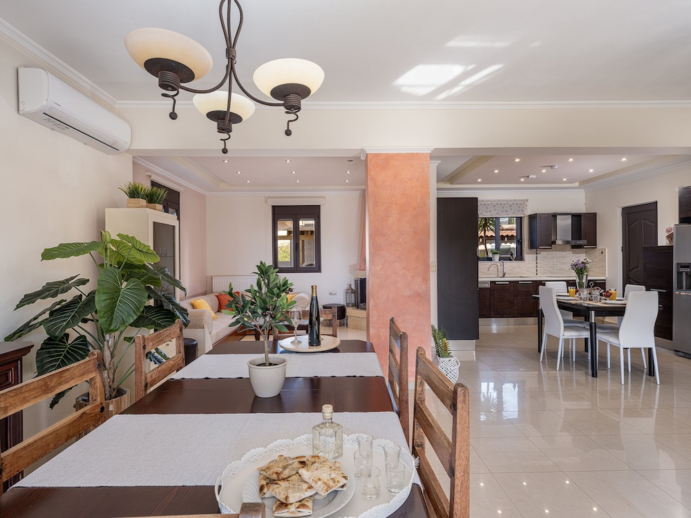 Villa Fanouris