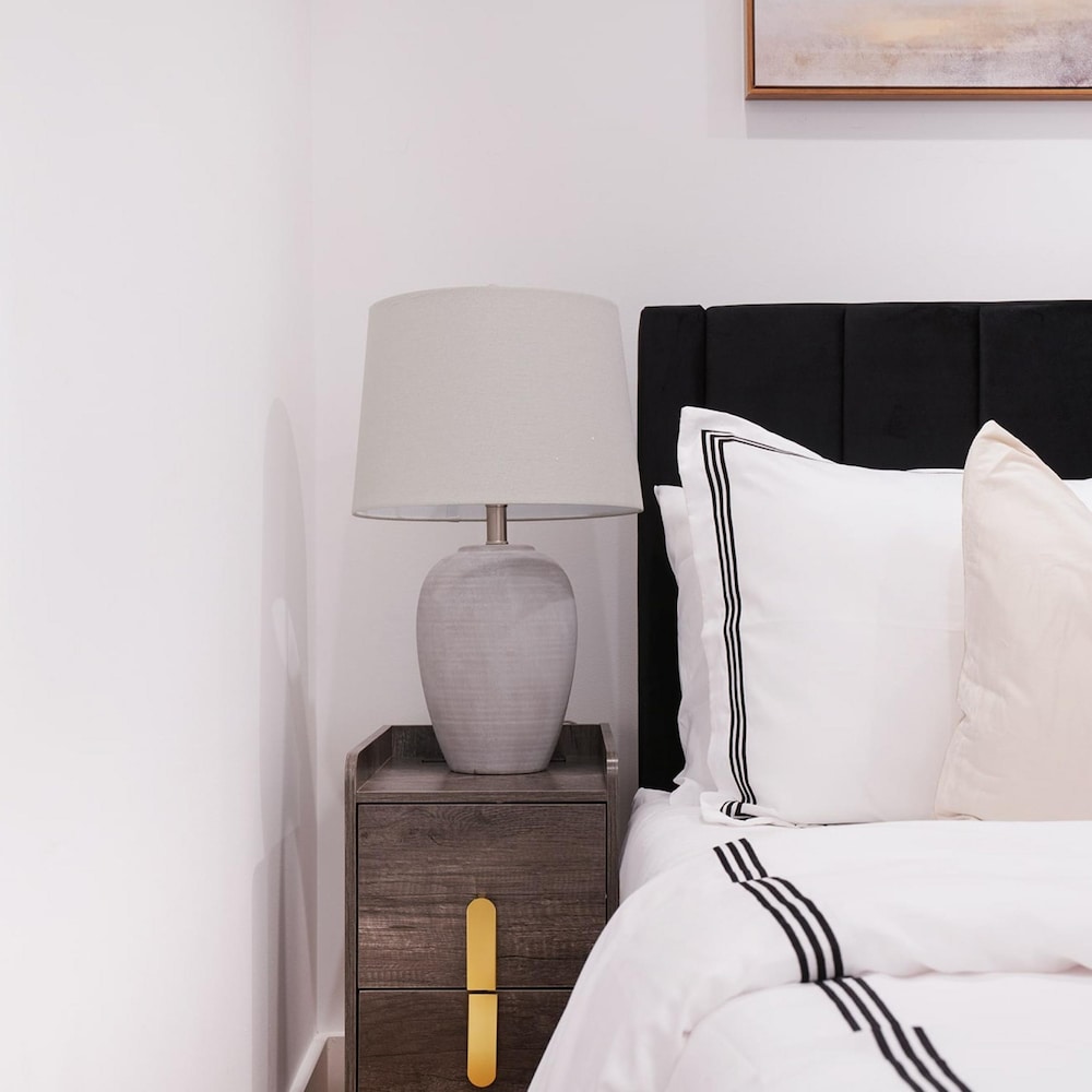 1288-5fs New Renovated 2 Bedrooms in UES