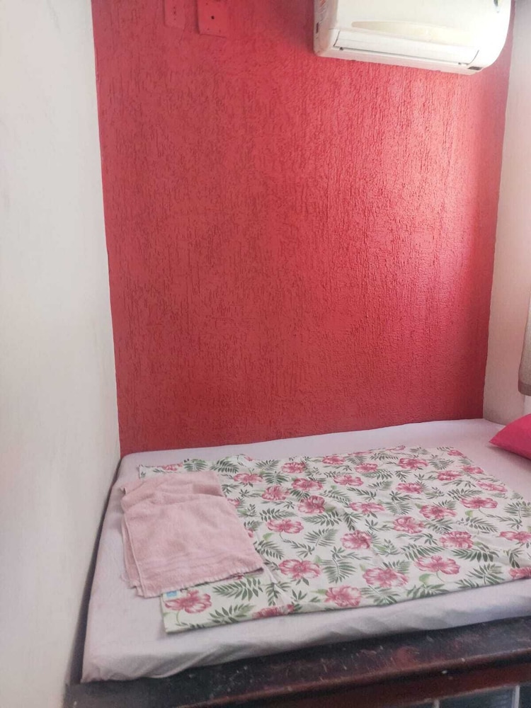 Hostel Bom e Familiar