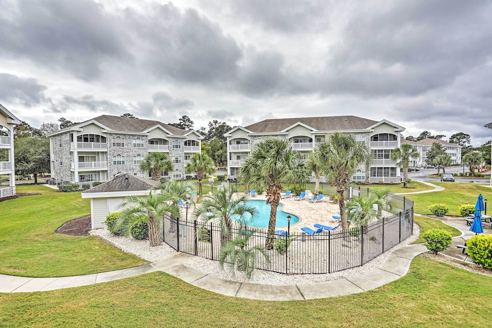 < 2 Mi to Coast: Condo w/ Pool in Myrtle Beach view 5
