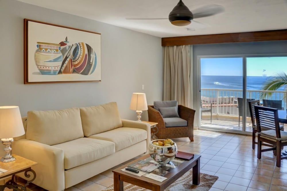 Del Palmar Villa 2