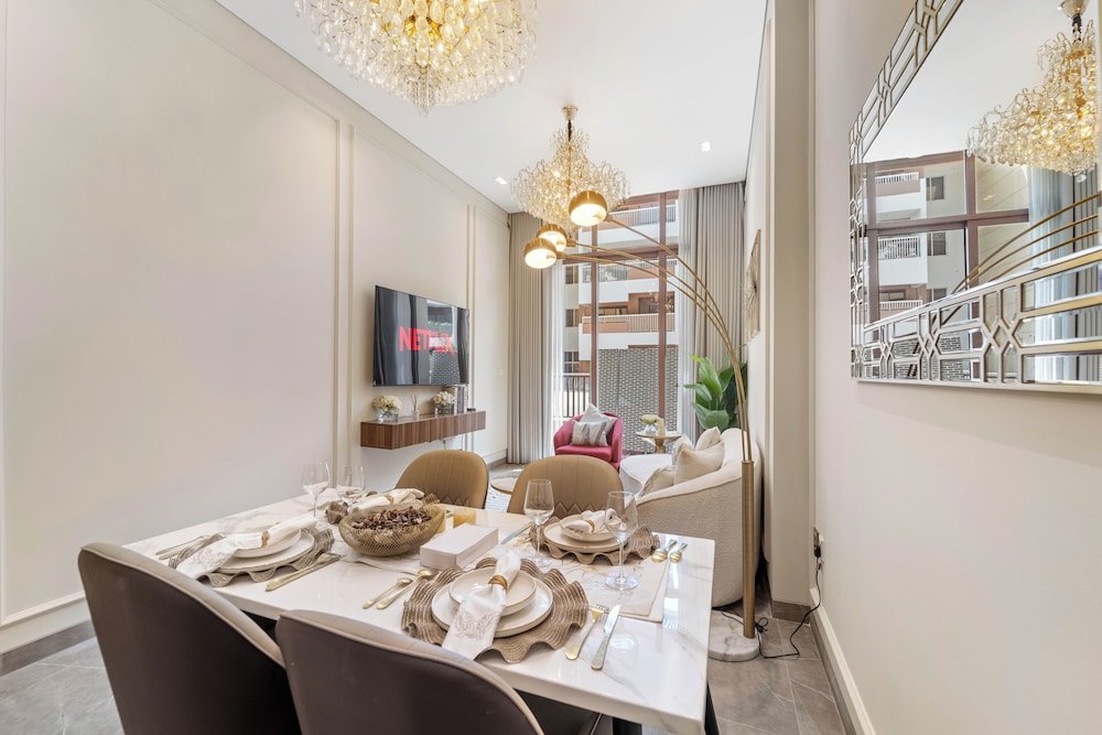 Brand New Stylish Unit near Circle Mall