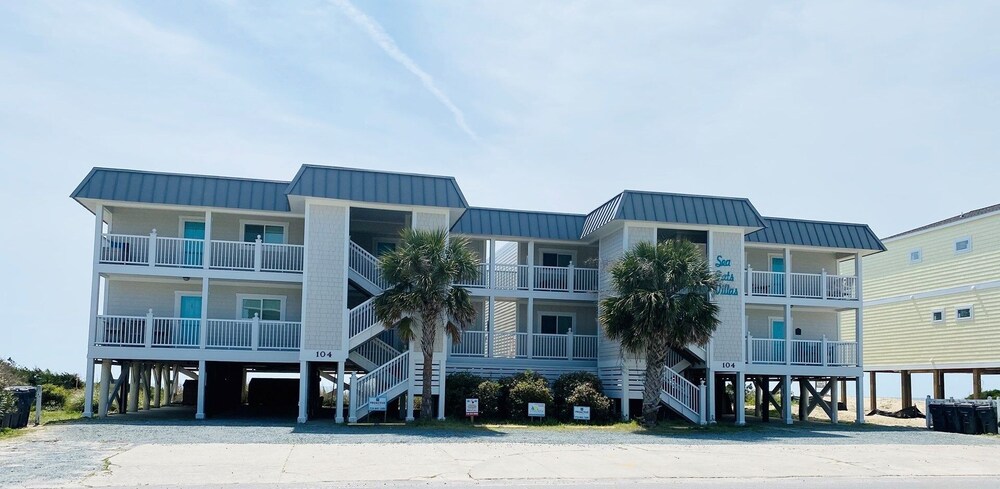 Next 2 Paradise-203 2 Bedroom Condo by RedAwning - Property Image 3
