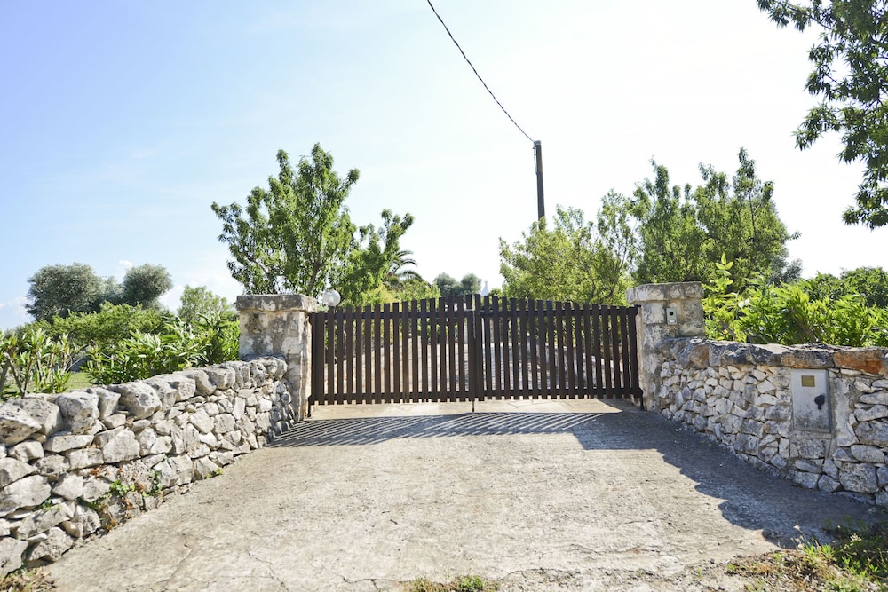 I Trulli del Ciliegio con giardino