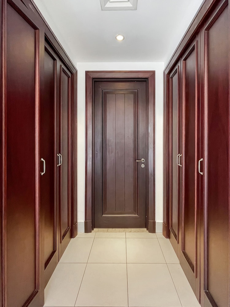 1B-Reehan 5-G08 by bnbme homes