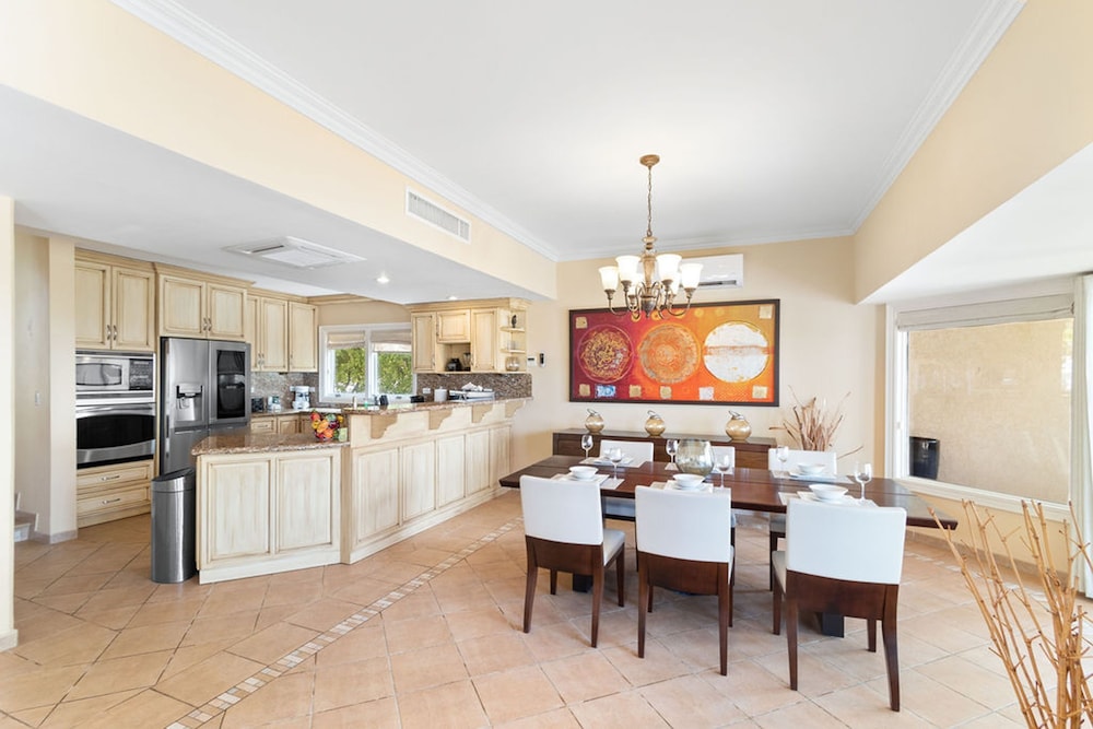 Exclusive Golf Villa Close 2 Beach Private Pool
