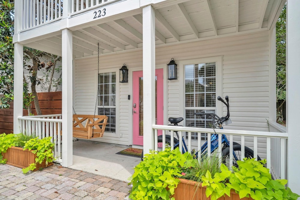 Milo's Beach Cottage