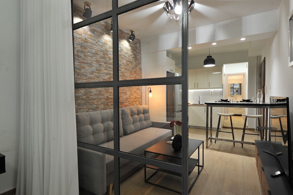Alter Ego Apartments