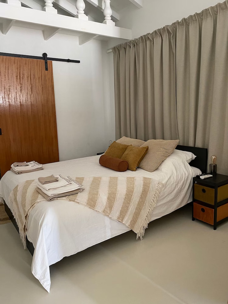 Palm Beach Vacaysuites - Bamboo Suite - Studio