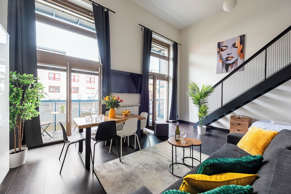 Apart loft hotel in Karlin