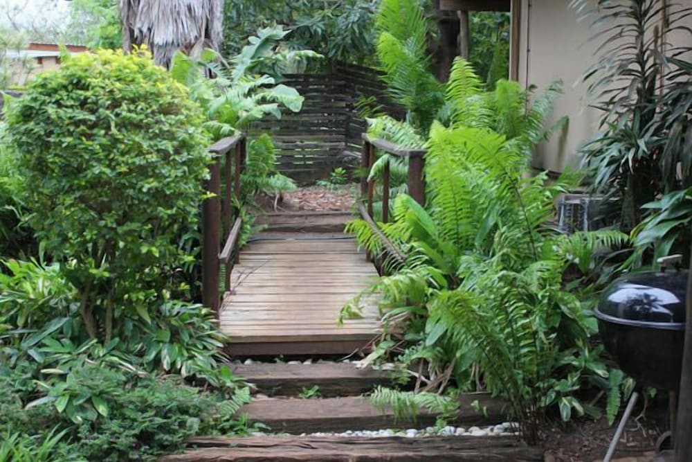 Hlulala Guesthouse