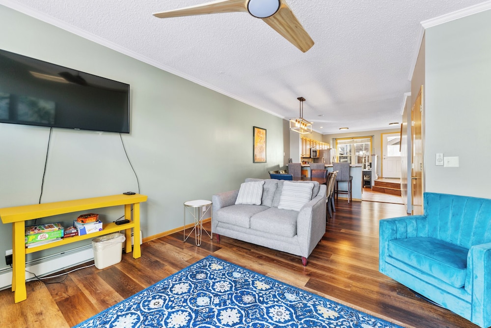 Saddle Ridge Townhomes #253 : 2