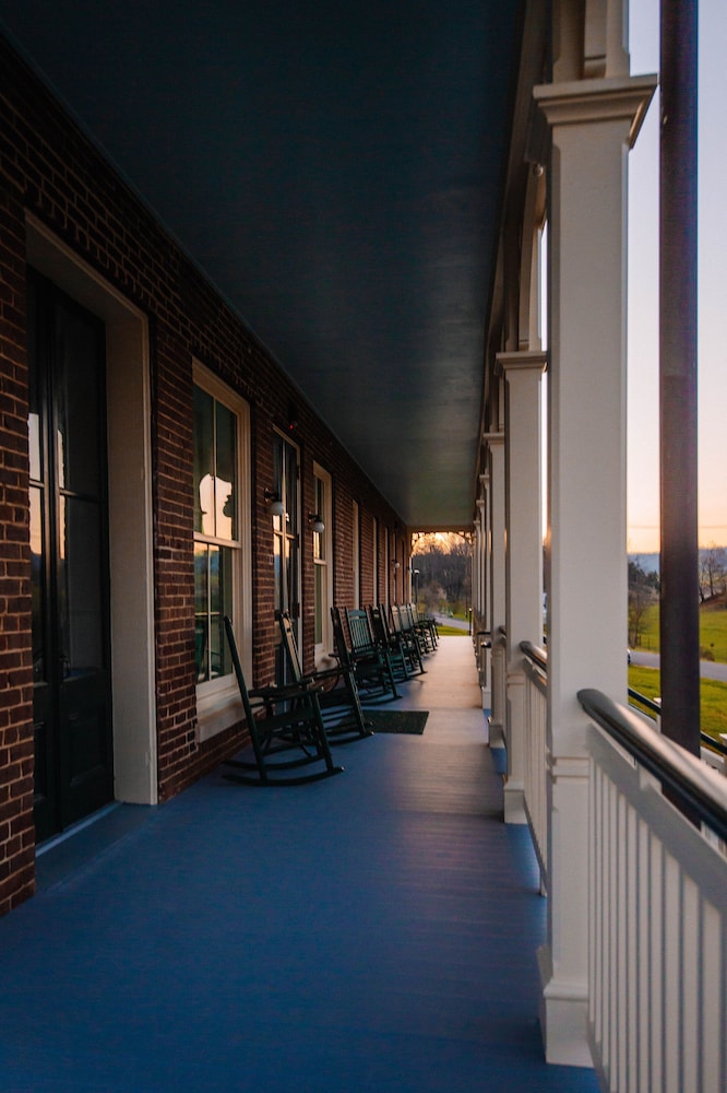 The Inn at Foster Falls - Property Image 26