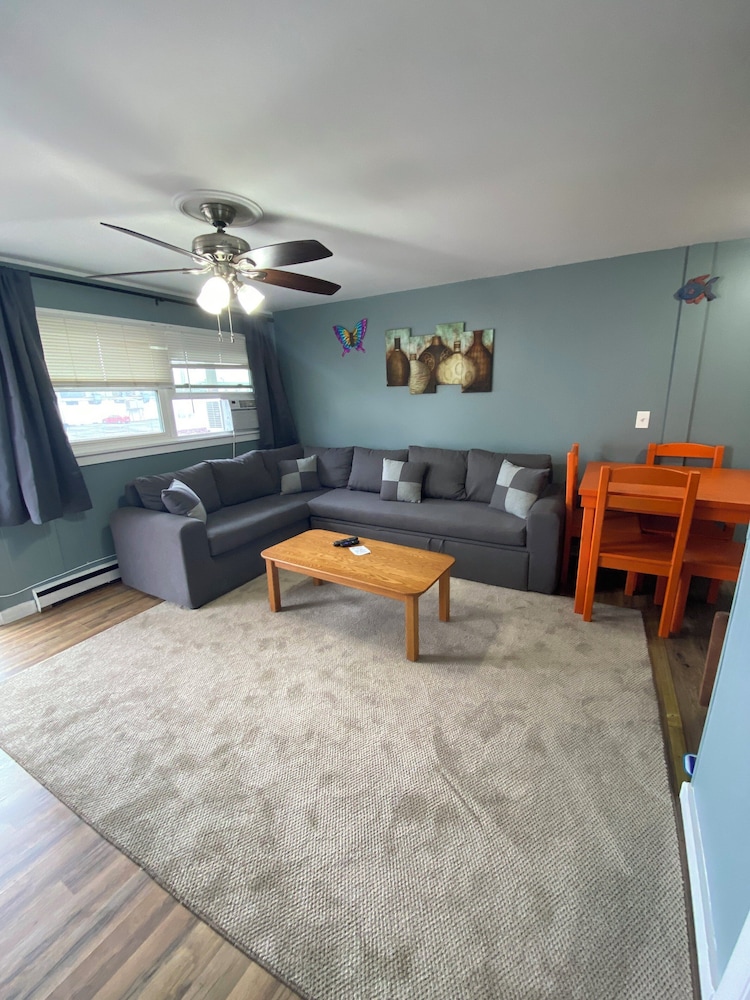 23 B ST Apartments