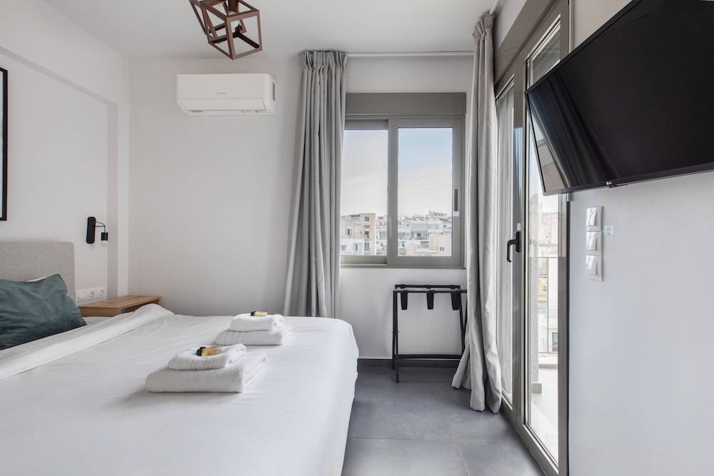 Andromeda - 1 Bedroom Apt & Terrace in Athens