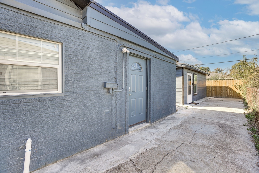 Prime I-10/610 Access! Houston Home Base