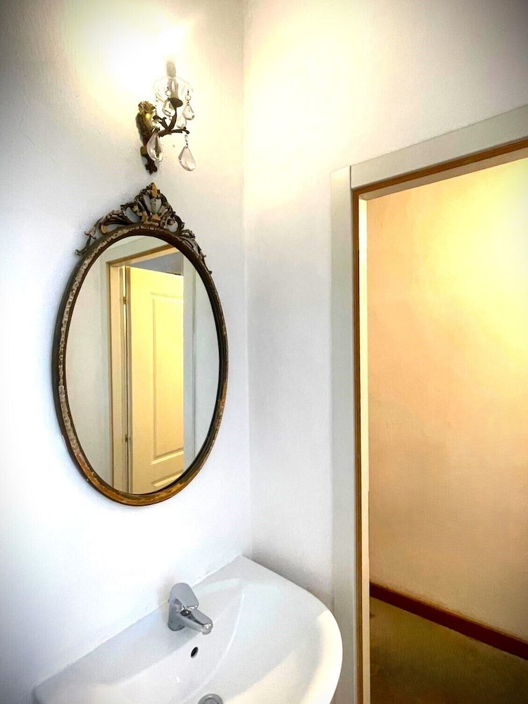 dHomes -Apartments Rooms- Galleria Gold