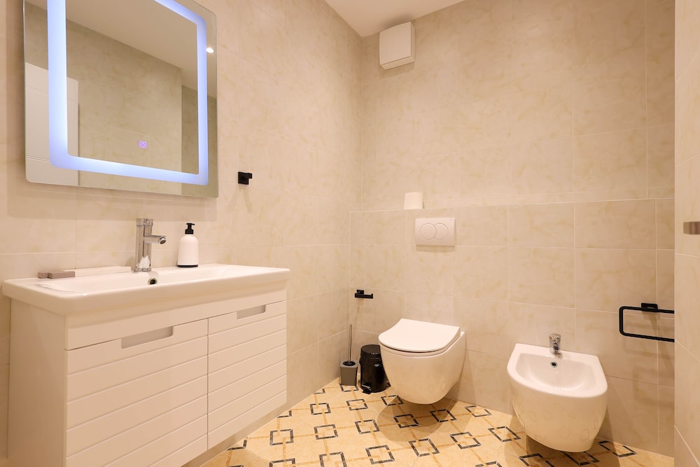 Grandstay Apartments 151