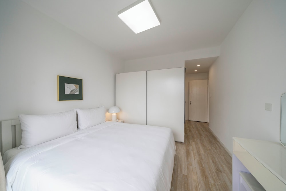 Tyms 4BR 2BA APT TianShan Changning