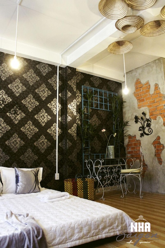 Nha Saigon
