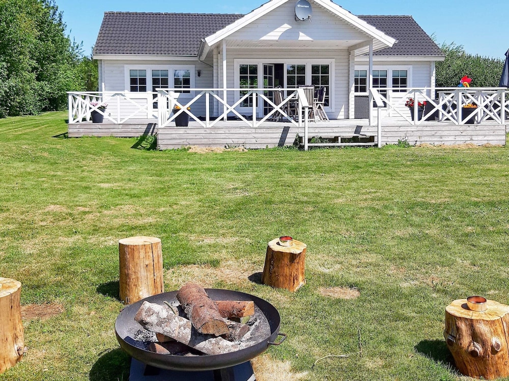Modern Retreat at Knud Strand - By Traum Ferienwohnungen