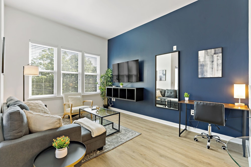 ROVE LIVING/KB - Midtown205