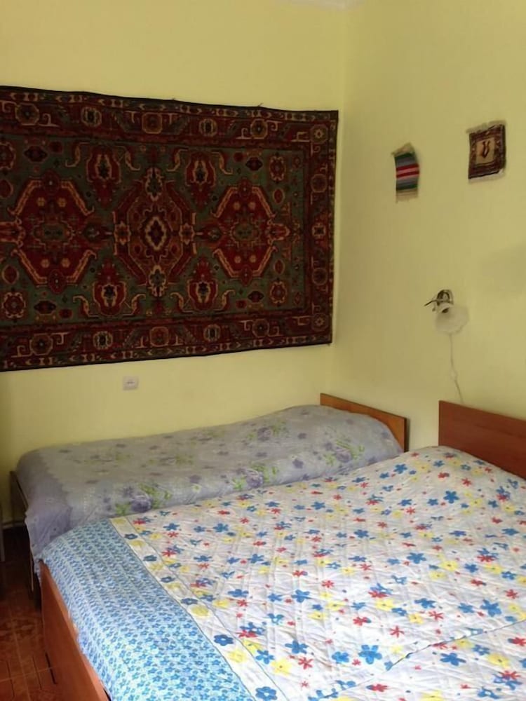IRIS mini hotel