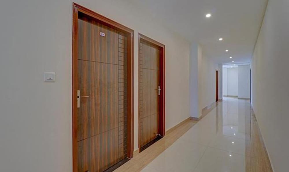 Fabhotel Shri Krishna Residency