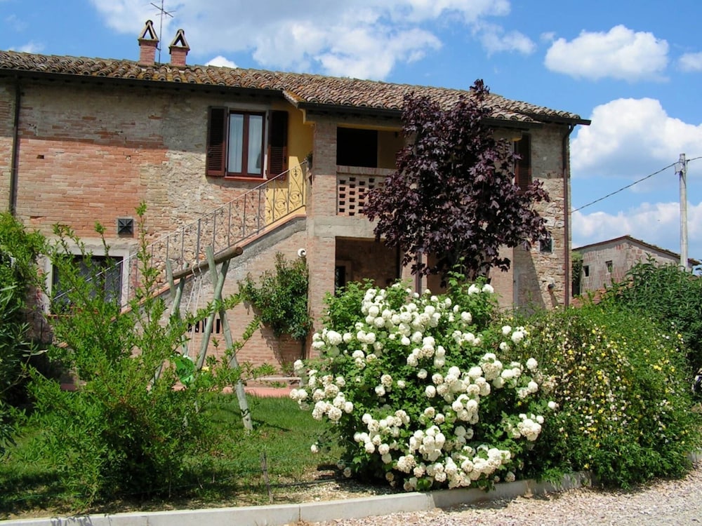 Holiday Home for Families in Umbrian view 4