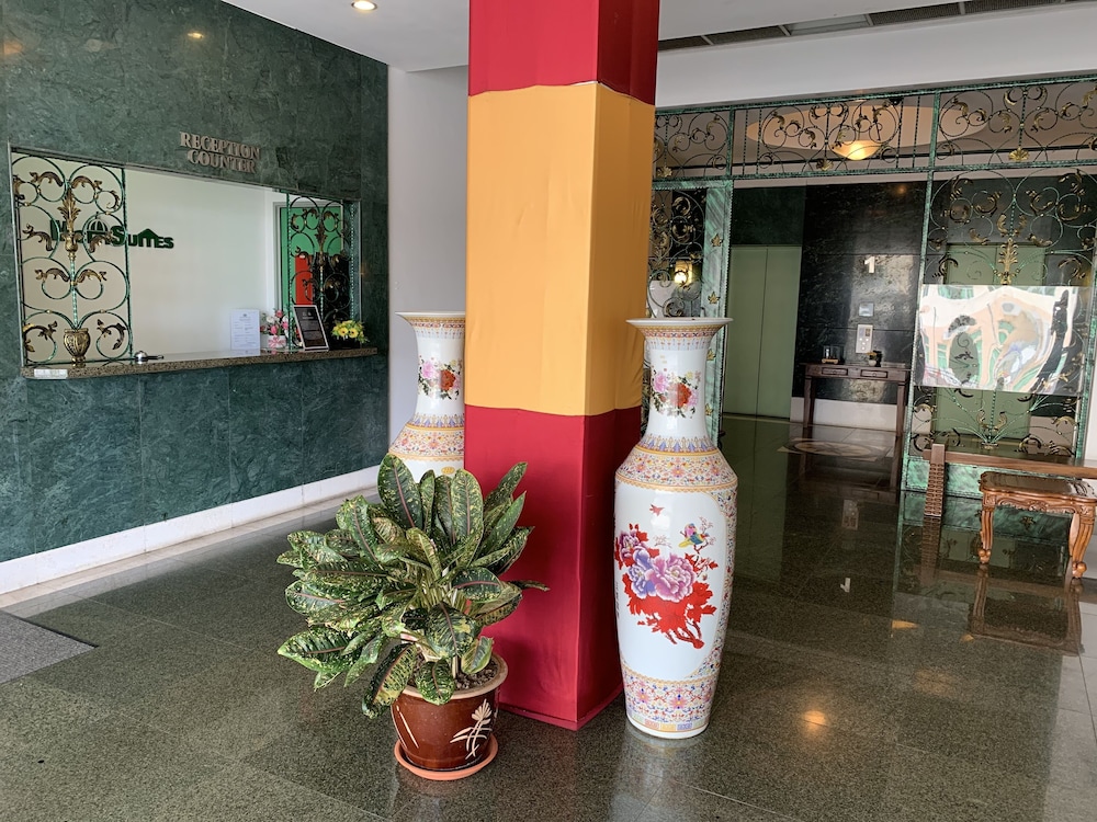 Mciti Suites